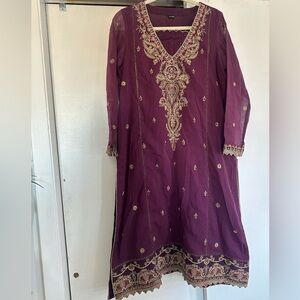 Elegant Purple Embroidered shalwar kamees